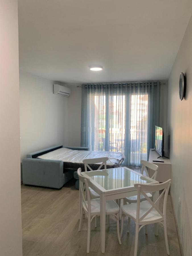 Merville 5 *